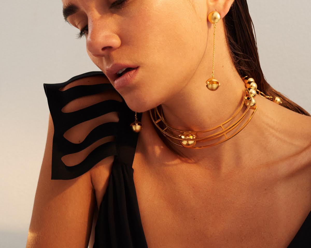 Dot Earrings