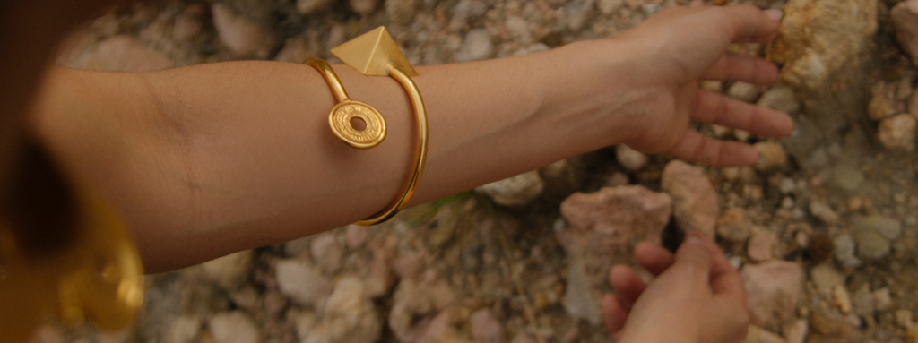 Pulsera Surur con moneda